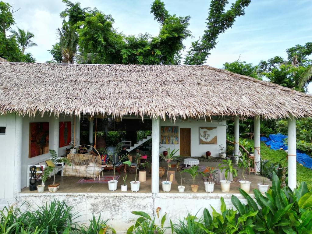 The Living Room Siargao Генерал-Луна Экстерьер фото